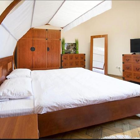 Vidfort Вороного Lviv Extérieur photo