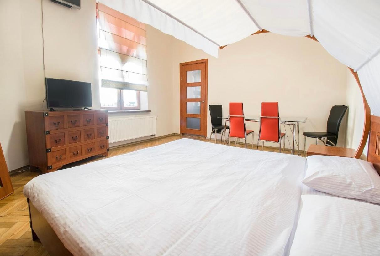 Vidfort Вороного Lviv Extérieur photo